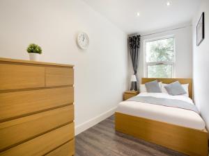 Standard Double Room room in Broadway Inn