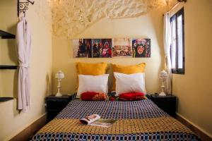 Standard Double Room -1 room in Riad Lunetoile