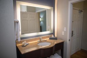 Deluxe Double Room with Two Double Beds room in La Quinta by Wyndham Houston East at Normandy