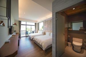 Phòng 4 người Nhìn ra cảnh Núi non (Quadruple Room with Mountain View)