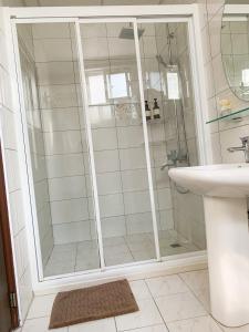 Phòng Tiêu Chuẩn Giường Đôi (Standard Double Room)