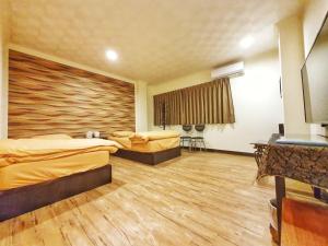 Phòng Giường Đôi Có Phòng Tắm Riêng (Double Room with Private Bathroom)