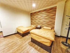 Phòng Giường Đôi Có Phòng Tắm Riêng (Double Room with Private Bathroom)