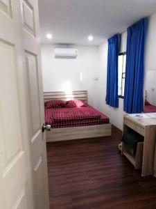 Phòng có Giường Đôi Lớn (Queen Bed)
