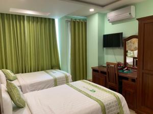 Phòng 2 giường đơn có ban công (Twin Room with Balcony)