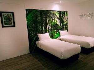 Deluxe Twin Room room in H Boutique Hotel Xplorer Loke Yew