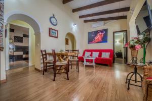 Three-Bedroom Apartment room in Apartamentos Jerez