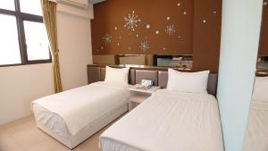 Phòng Tiêu Chuẩn 2 Giường Đơn Nhìn Ra Thành Phố (Standard Twin Room with City View)