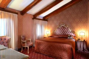Classic Double or Twin Room - no smoking room in Hotel Rialto