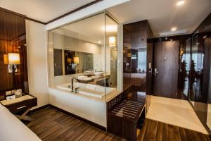 Phòng 2 Giường Đơn Nhìn Ra Núi (Twin Room with Mountain View)