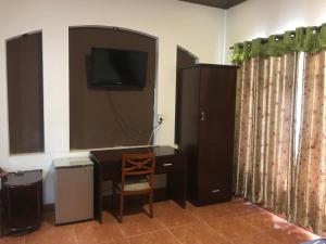Phòng 4 người (Quadruple Room)