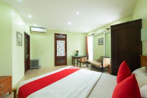 Phòng Standard giường đôi (Standard Double Room)