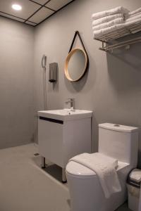 Double Room - No Window