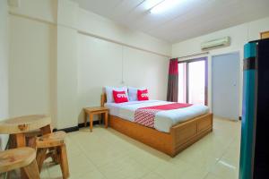 Standard Double Room room in OYO 376 Ok Home Airport