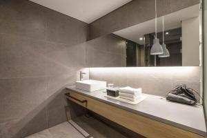 Phòng Đôi Loại Sang (Deluxe Double Room)