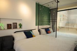 Phòng 4 Người Có Ban Công (Quadruple Room with Balcony)