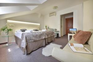 Triple Room room in Anette Hotel