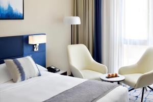 Mövenpick Hotel & Apartments Dubai - image 1