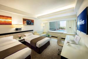 Superior Room room in Regal Riverside Hotel