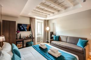 Superior Triple Room room in Hotel 55 Fifty-Five - Maison d'Art Collection