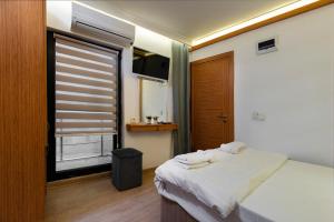Budget Double Room room in Seven Rooms Oldcity Hotel