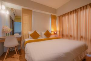 Deluxe Double Room room in Peace Land Khaosan