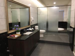 Phòng Deluxe 4 Người (Deluxe Quadruple Room)