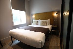 Double Room room in Euston Square Hotel