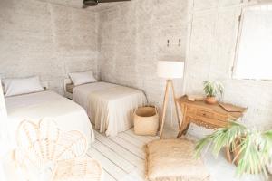 Single Bed in Twin Dorm with shared and Mixed Room