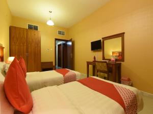 OYO 274 California Suites image 12