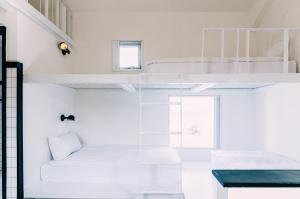 Phòng Tiêu Chuẩn 4 Người (Standard Quadruple Room)