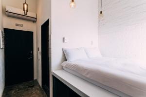 Phòng Đôi Tiêu Chuẩn B (Standard Double Room B)