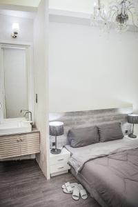 Phòng Tiêu Chuẩn Giường Đôi (Standard Double Room)