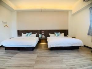 Phòng 4 Người Có Ban Công (Quadruple Room with Balcony)
