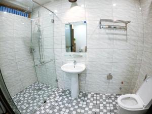 Phòng Superior giường đôi lớn (Superior Queen Room)