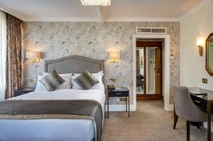 Club Double Room room in The Rathbone Hotel Fitzrovia