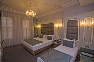 Deluxe Triple Room room in Meserret Palace Hotel - Special Category