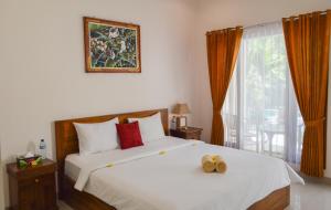 Phòng Giường Đôi Nhìn Ra Hồ Bơi (Double Room with Pool View)