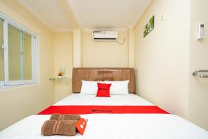Phòng Tập Thể Nam (Male Dormitory Room)