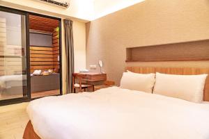 Phòng Loại Sang Giường Đôi (Deluxe Double Room)