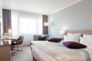 Executive King Room - Non-Smoking room in Crowne Plaza Berlin City Centre