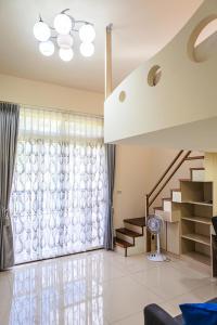 Phòng Giường Đôi Nhìn Ra Núi (Double Room with Mountain View)