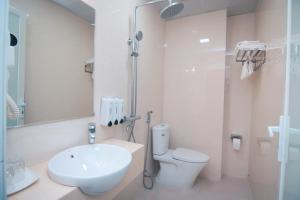Phòng Đôi Loại Sang (Deluxe Double Room)