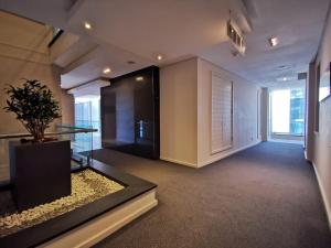 King Studio room in Crystal Towers 702 Luxury Apartment