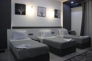 Triple Room with Private Bathroom room in Azar Boutique Hotel