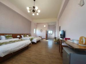 Phòng Bốn Người Có Phòng Tắm Riêng (Quadruple Room with Private Bathroom)
