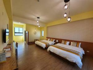 Phòng 4 Người Có Ban Công (Quadruple Room with Balcony)