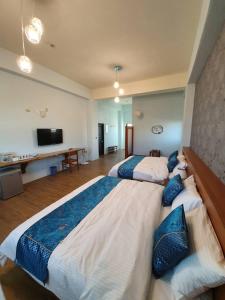 Phòng Bốn Người Có Phòng Tắm Riêng (Quadruple Room with Private Bathroom)