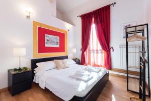 One-Bedroom Apartment with Sofa Bed room in Roommo Ghiberti