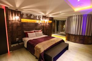 Phòng Đôi Loại Sang (Deluxe Double Room)